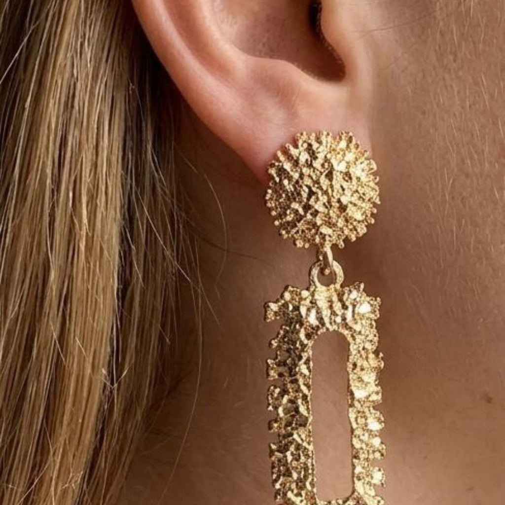 Luxury Gold Crystal Drop Earrings ✨💛