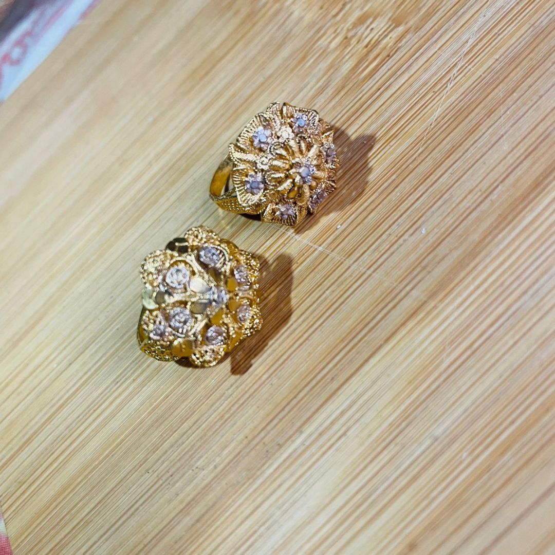 ✨ Floral Gold Twin Ring Set 💍🌸💛