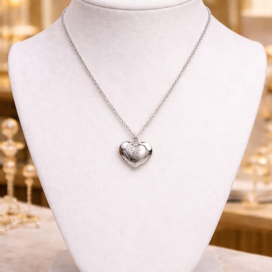 Silver Heart Pendant Necklace 🤍💎