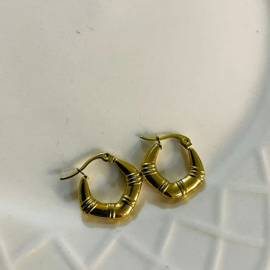 Trendy Minimalist Chunky Hoops