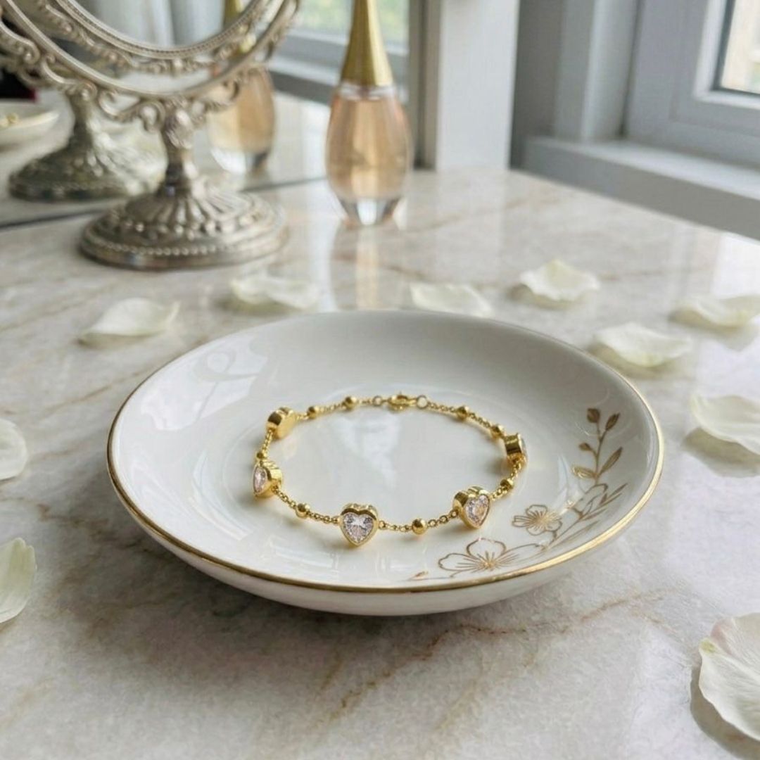 Elegant Gold Crystal Heart Bracelet