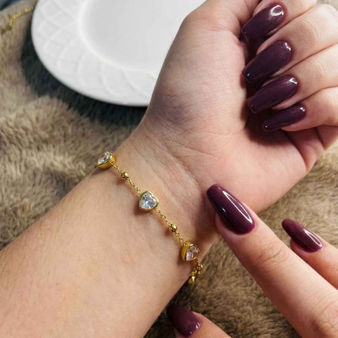 Elegant Gold Crystal Heart Bracelet