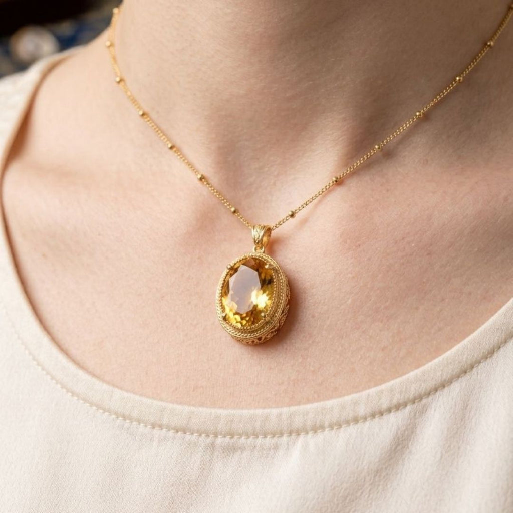Elegant Crystal Pendant Lockit