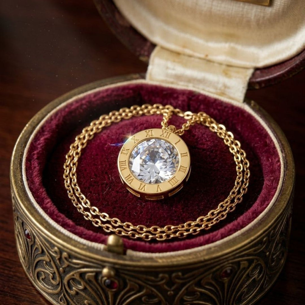 Elegant Crystal Pendant Lockit
