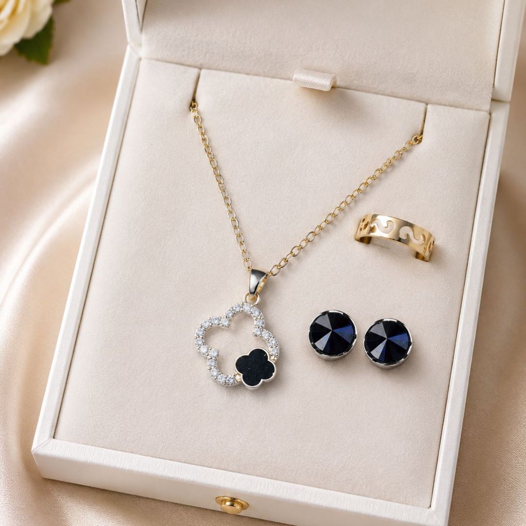 Elegant Black Clover Jewelry Set