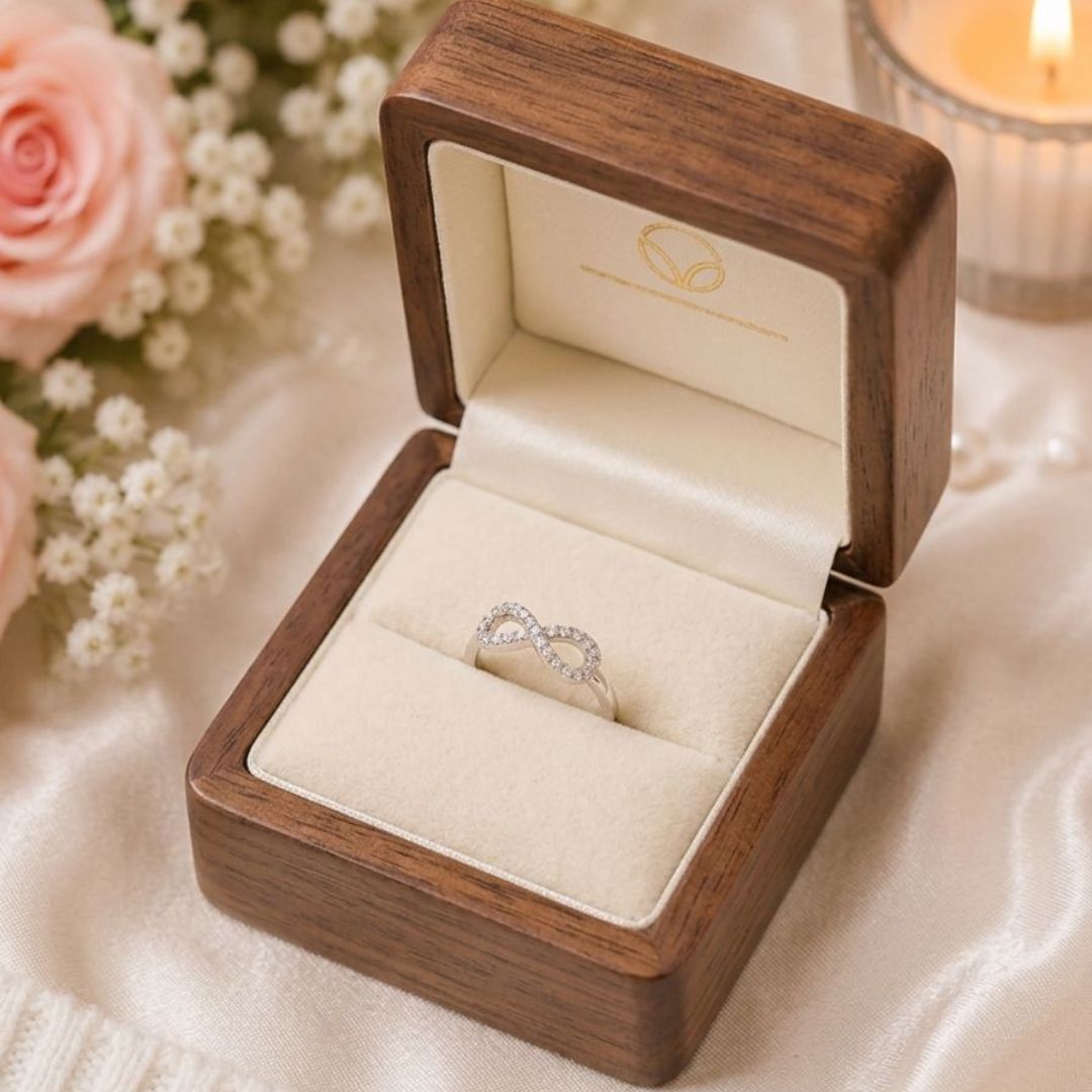 Elegant Silver Bow Ring