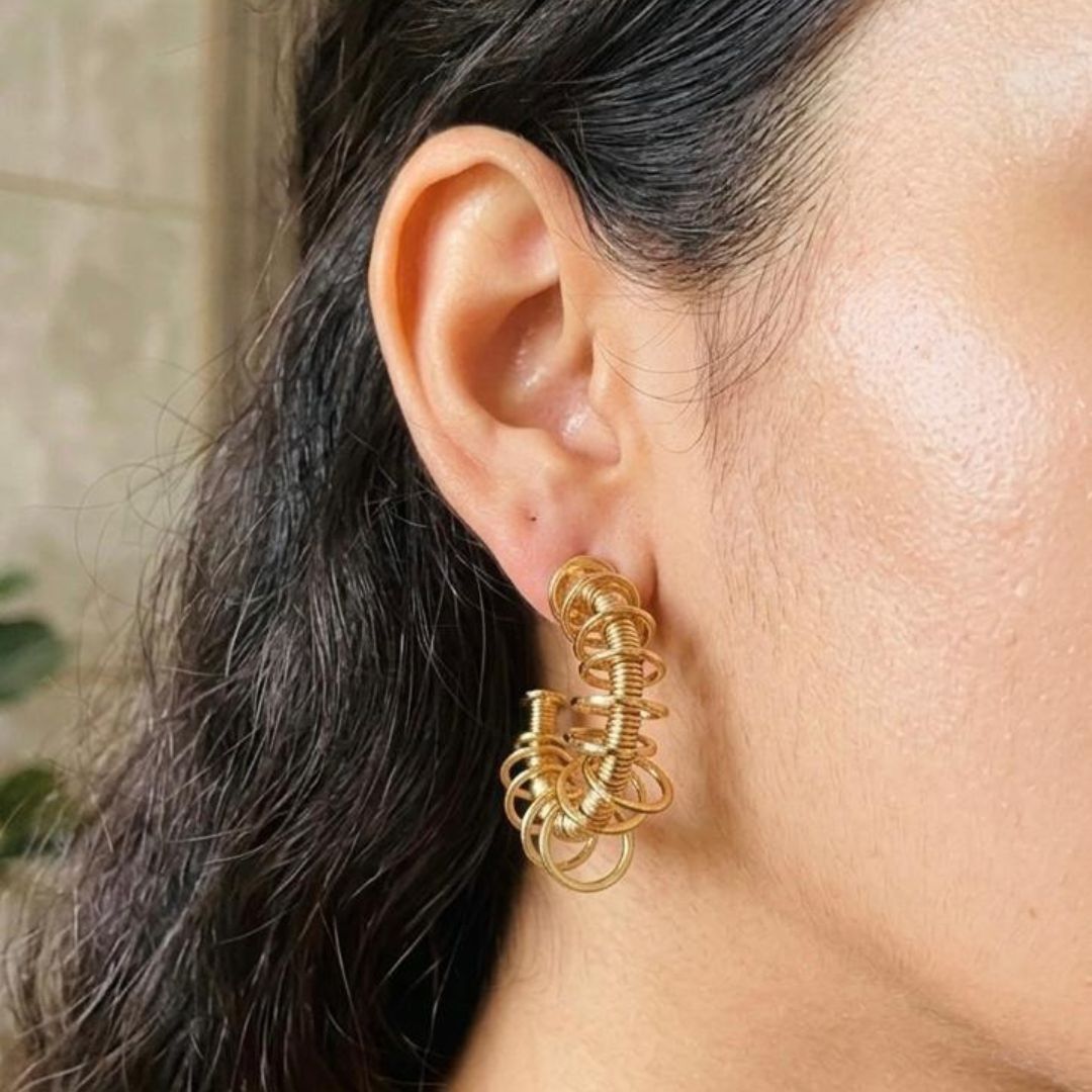 Golden Coiled Hoop Earrings 💫