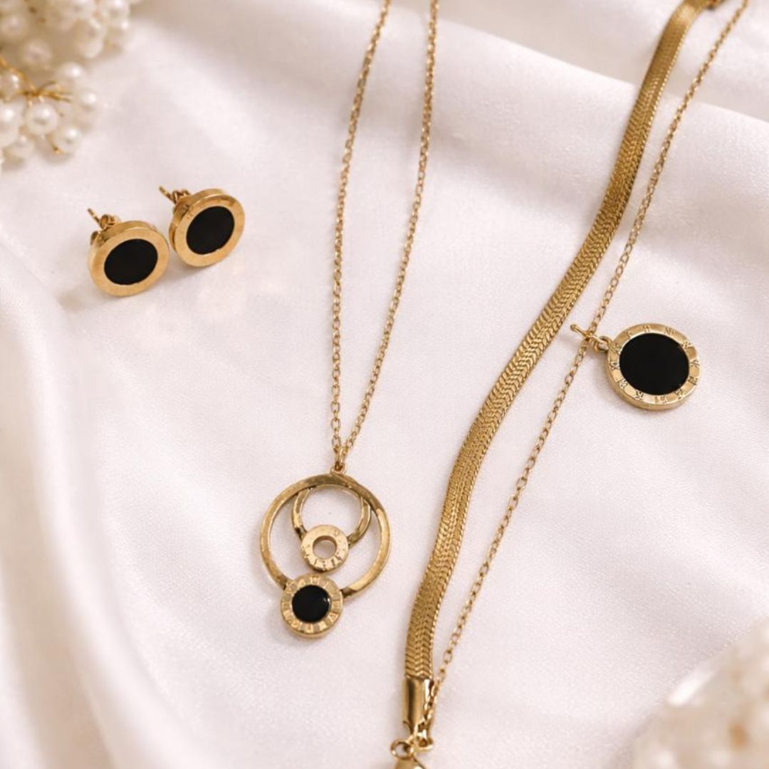 Elegant Black Stone Gold Jewelry Set 🖤💛✨