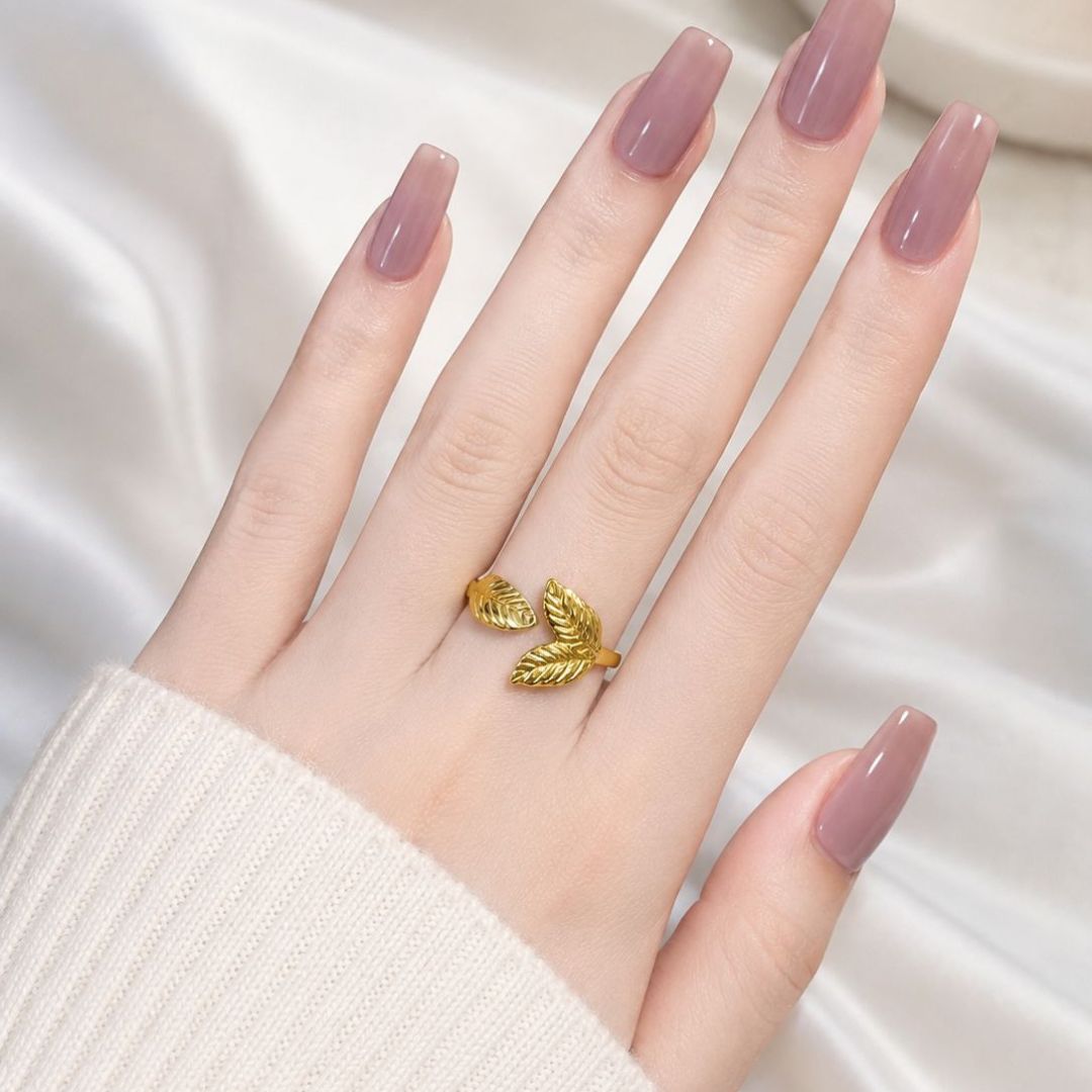 Golden Leaves Design Ring